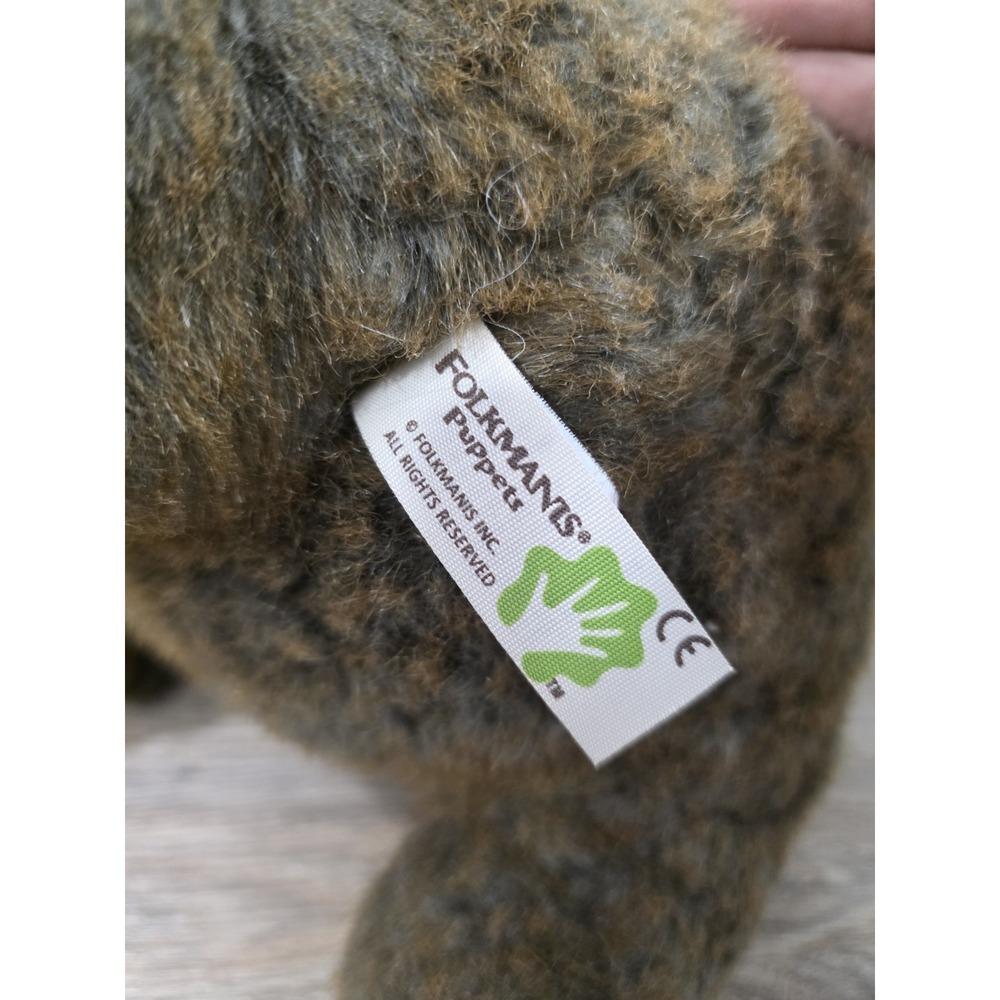 FOLKMANIS Sitting Dog Hand Puppet, 13.5", Chocolate Lab, Realistic Faux Fur - Picture 6 of 8